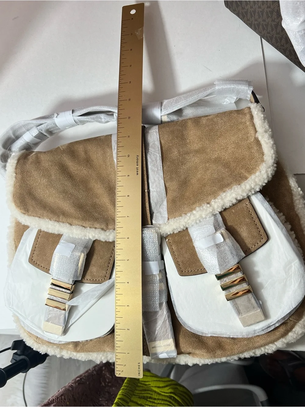 Michael Kors Women Brand Logo Shoulder Bag color Tan